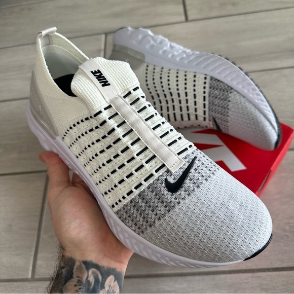 NIKE REACT PHANTOM RUN 2 WHITE CREAM - Picture 2 of 3